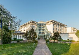&copy; NH Hotels/polzinfotografie