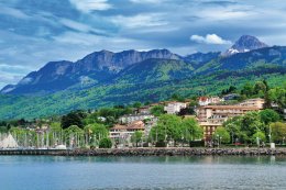 © Shutterstock/MaruokaJoe