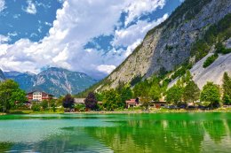 &copy; Ilhan Balta - stock.adobe.com