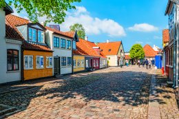 &copy; perekotypole - stock.adobe.com