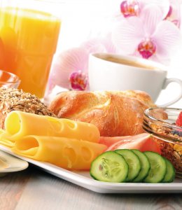 Gesundes Frühstück © monticelllo - iStock.com