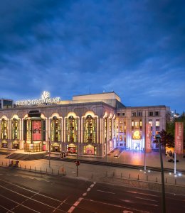 Friedrichstadt-Palast Berlin © Bernd Brundert