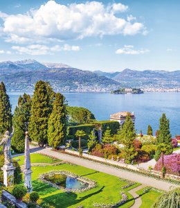 Blick von der Isola Bella auf den Lago Maggiore © MarinadeArt-stock.adobe.com