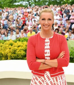 ZDF-Fernsehgarten Mainz, Andrea Kiewel © ZDF/Sascha Baumann