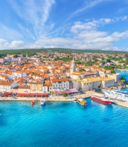 Blick auf die Stadt Krk © Serenity-H - stock.adobe.com