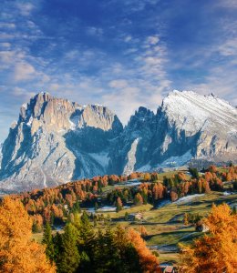Herbstlandschaft in den Dolomiten © Vaceslav Romanov - stock.adobe.com