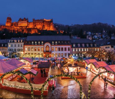 Heidelberger Weihnachtsmarkt am Karlsplatz
 © Tobias Schwerdt